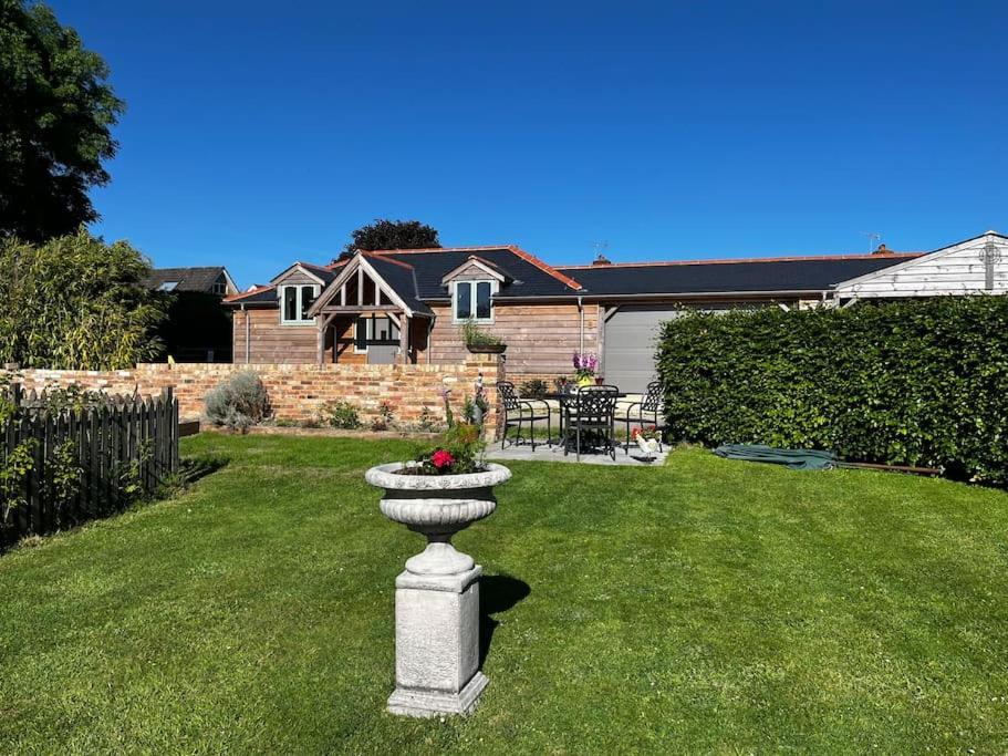 Byre - Farm Cottage On 9 Acre Equestrian Small Holding Salisbury Eksteriør bilde